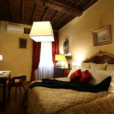 Apartment La Casa Dell'orologio Di Palazzo Berardi *