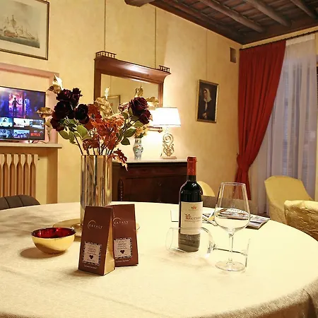 La Casa Dell'orologio Di Palazzo Berardi Apartment *